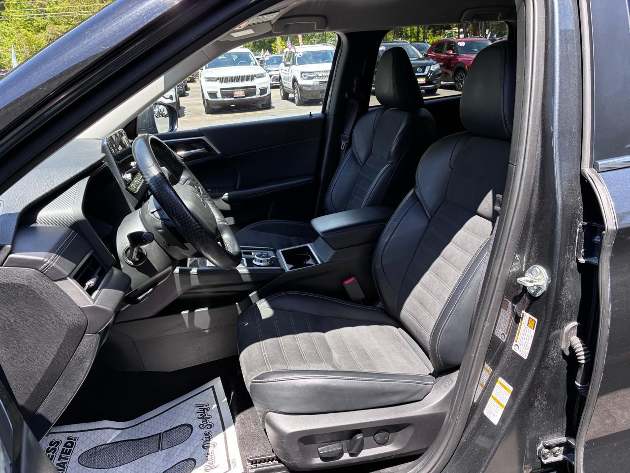 Mitsubishi Outlander SE 4WD 2024