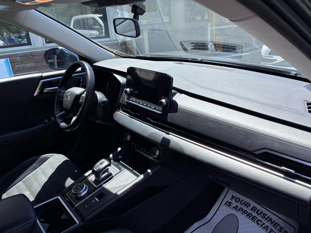 Mitsubishi Outlander SE 4WD 2024