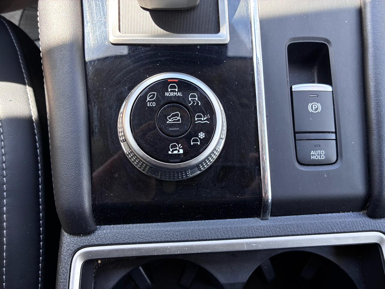 Mitsubishi Outlander SE 4WD 2024