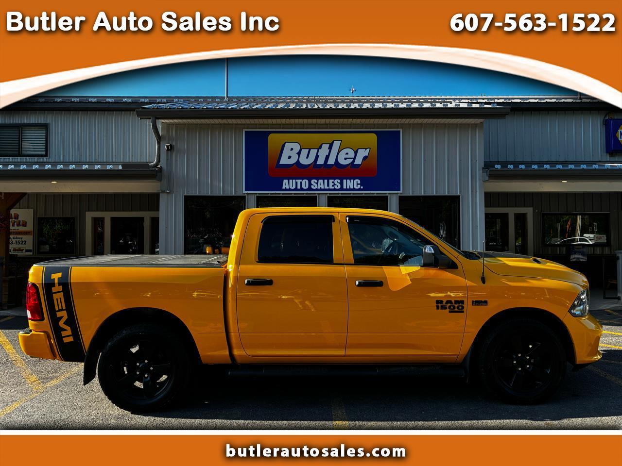2019 RAM 1500 Classic Express Crew Cab 4x4 5'7's photo