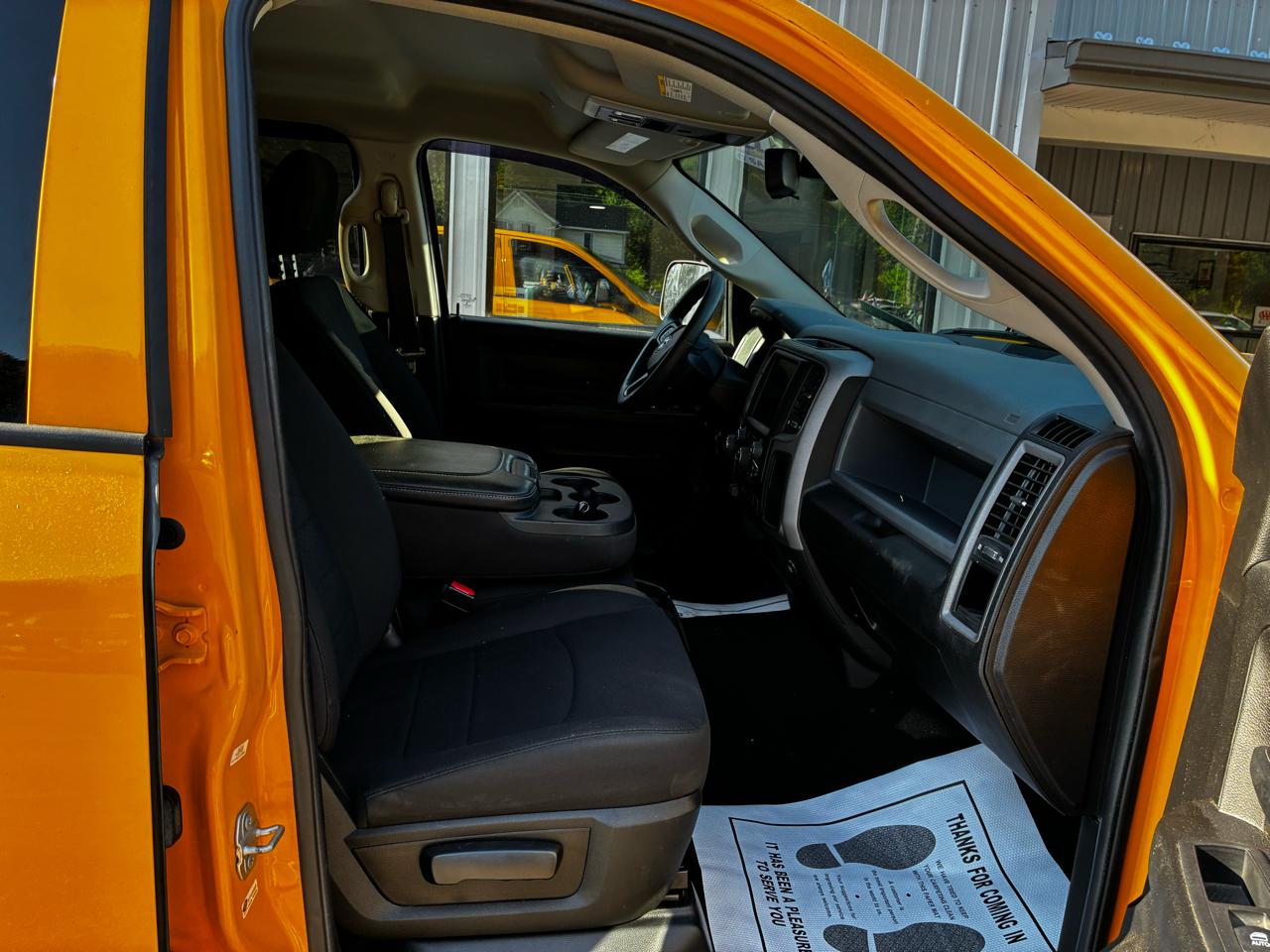 RAM 1500 Classic Tradesman Crew Cab SWB 4WD 2019