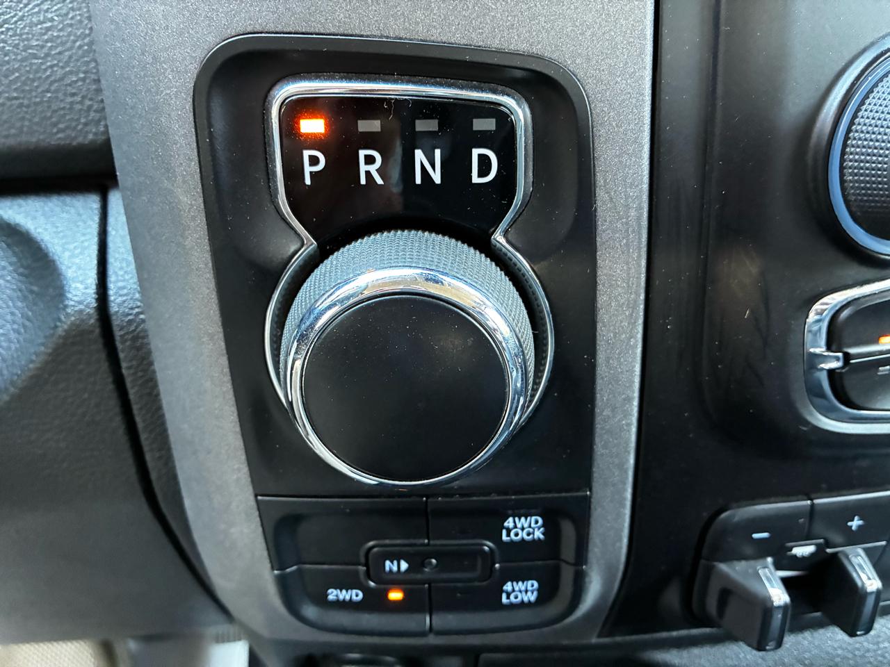 RAM 1500 Classic Tradesman Crew Cab SWB 4WD 2019