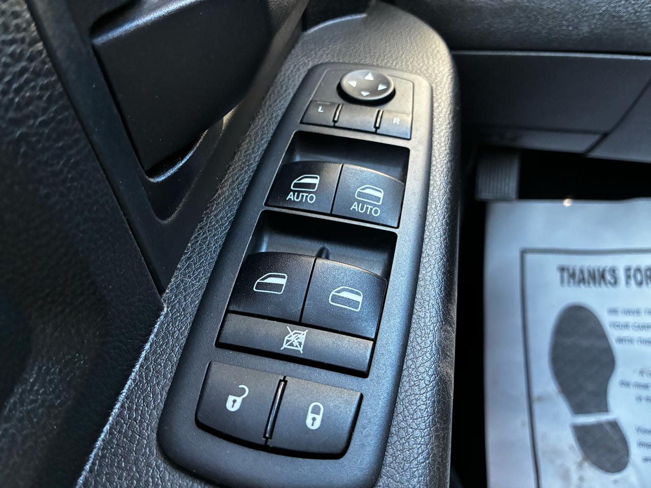 RAM 1500 Classic Tradesman Crew Cab SWB 4WD 2019