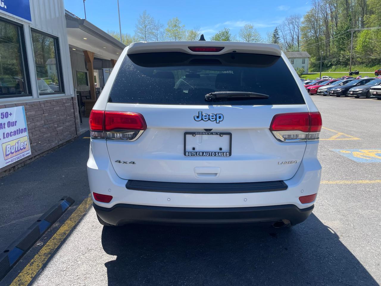 Jeep Grand Cherokee Laredo 4WD 2018