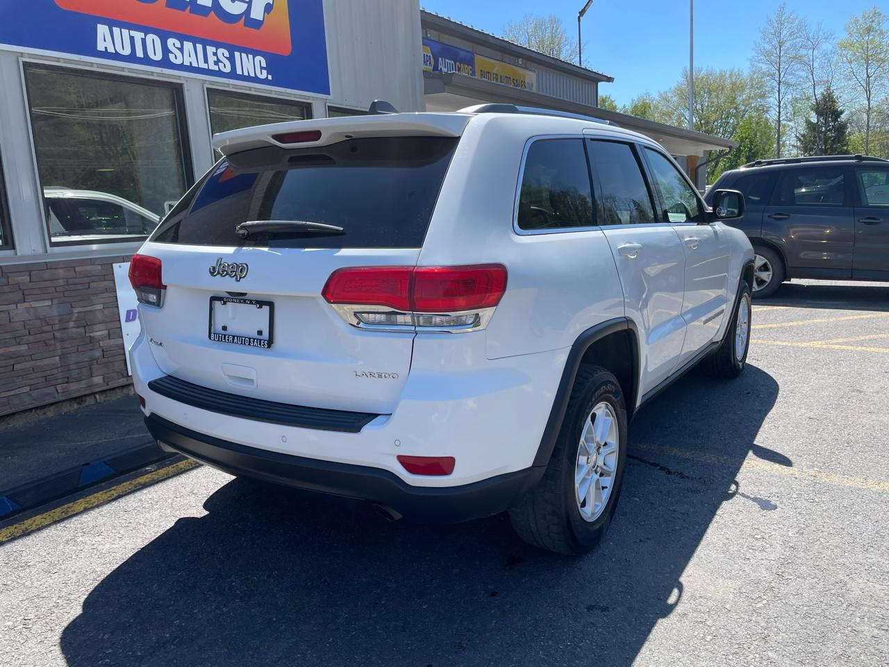 Jeep Grand Cherokee Laredo 4WD 2018