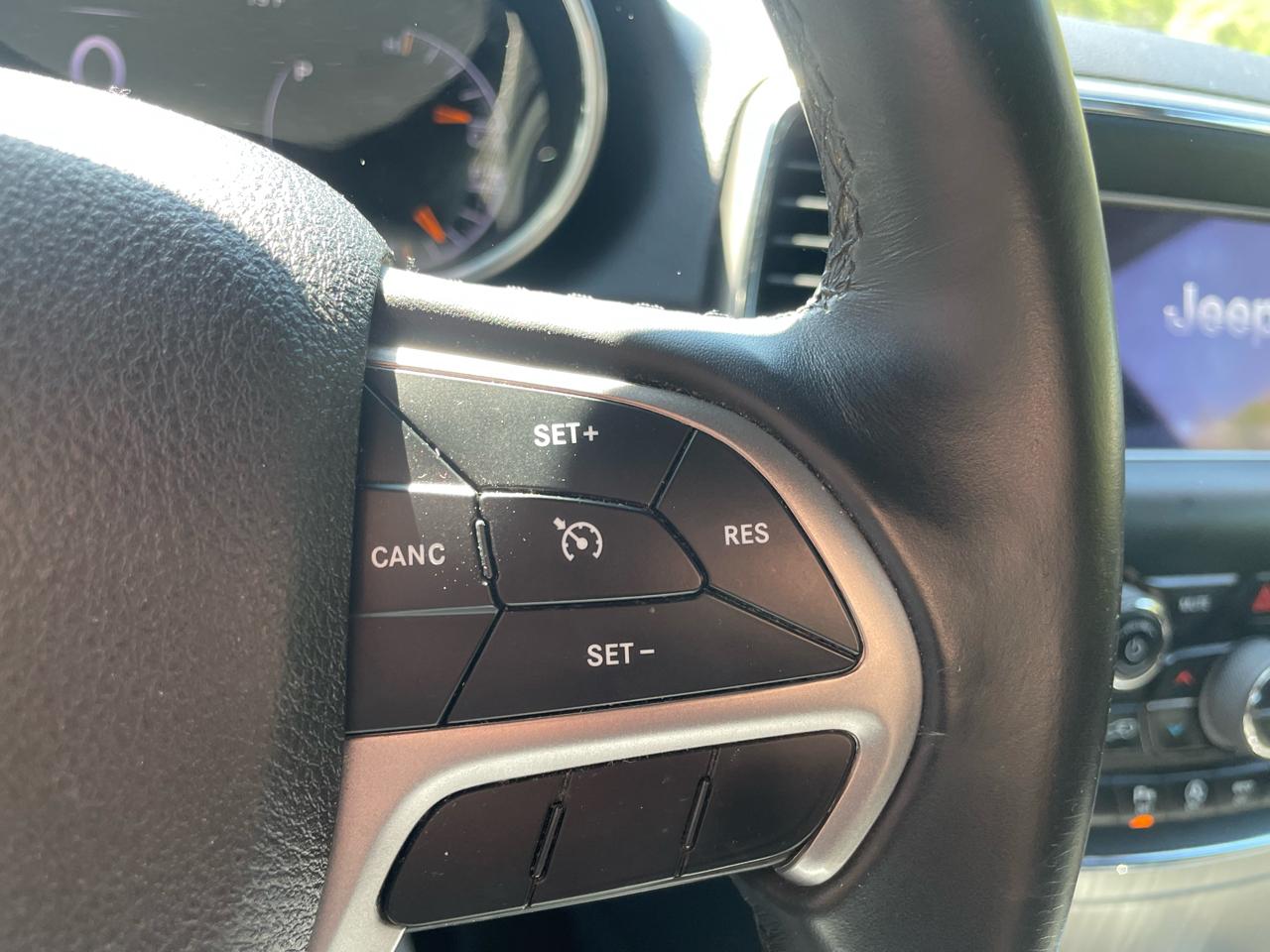 Jeep Grand Cherokee Laredo 4WD 2018