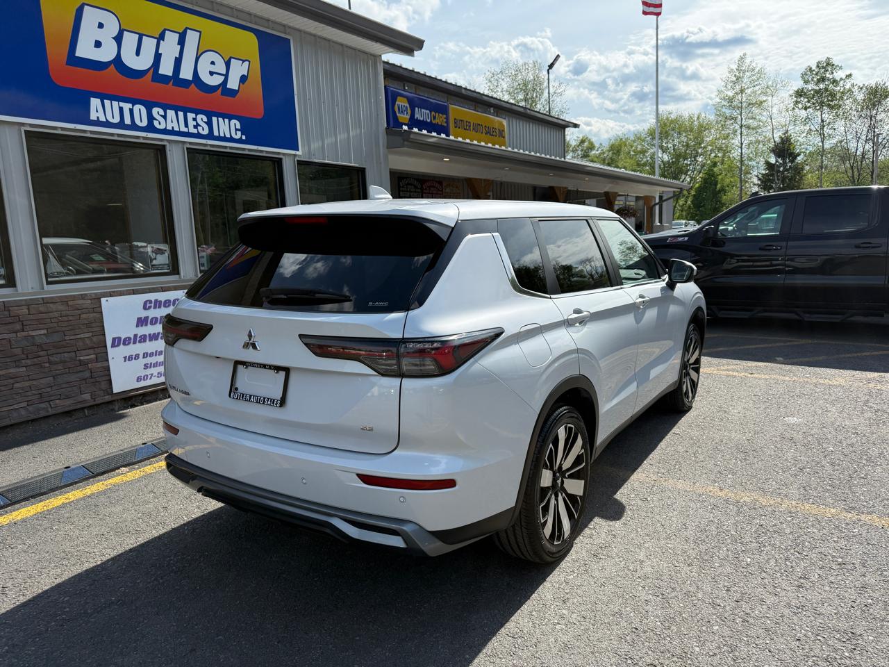Mitsubishi Outlander SE 4WD 2025