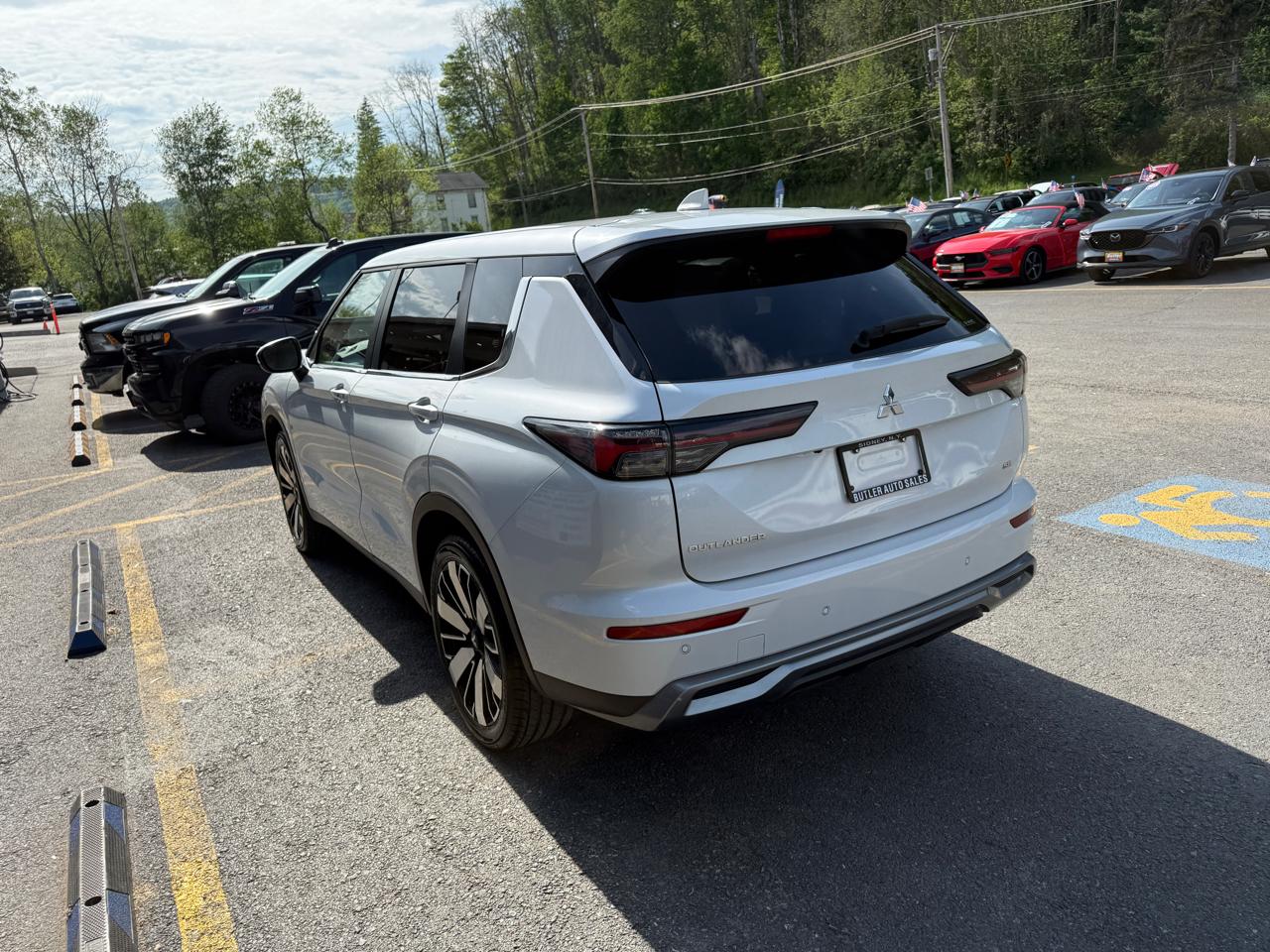 Mitsubishi Outlander SE 4WD 2025