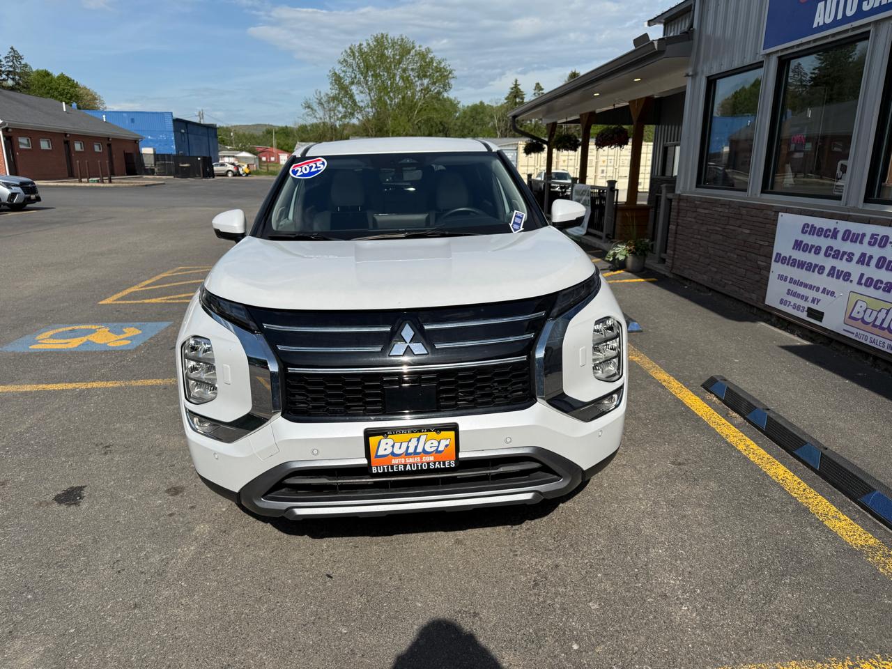 Mitsubishi Outlander SE 4WD 2025