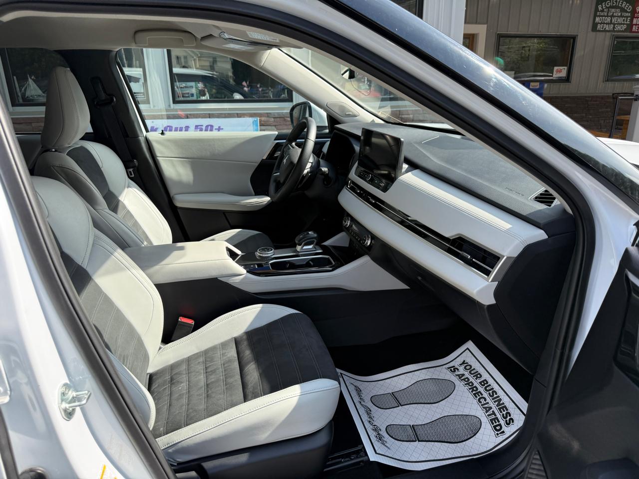 Mitsubishi Outlander SE 4WD 2025
