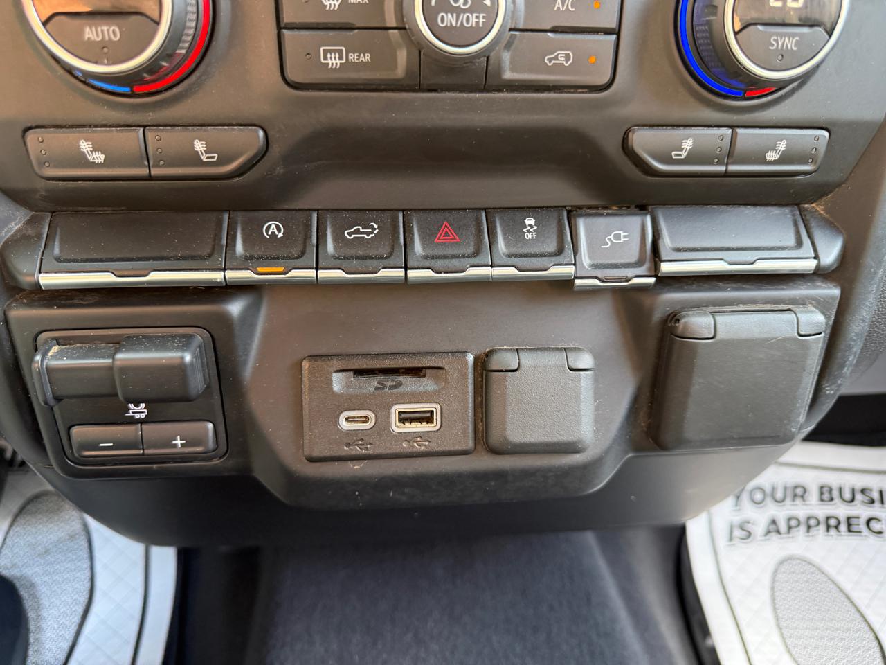 Chevrolet Silverado 1500 LT Double Cab 4WD 2019