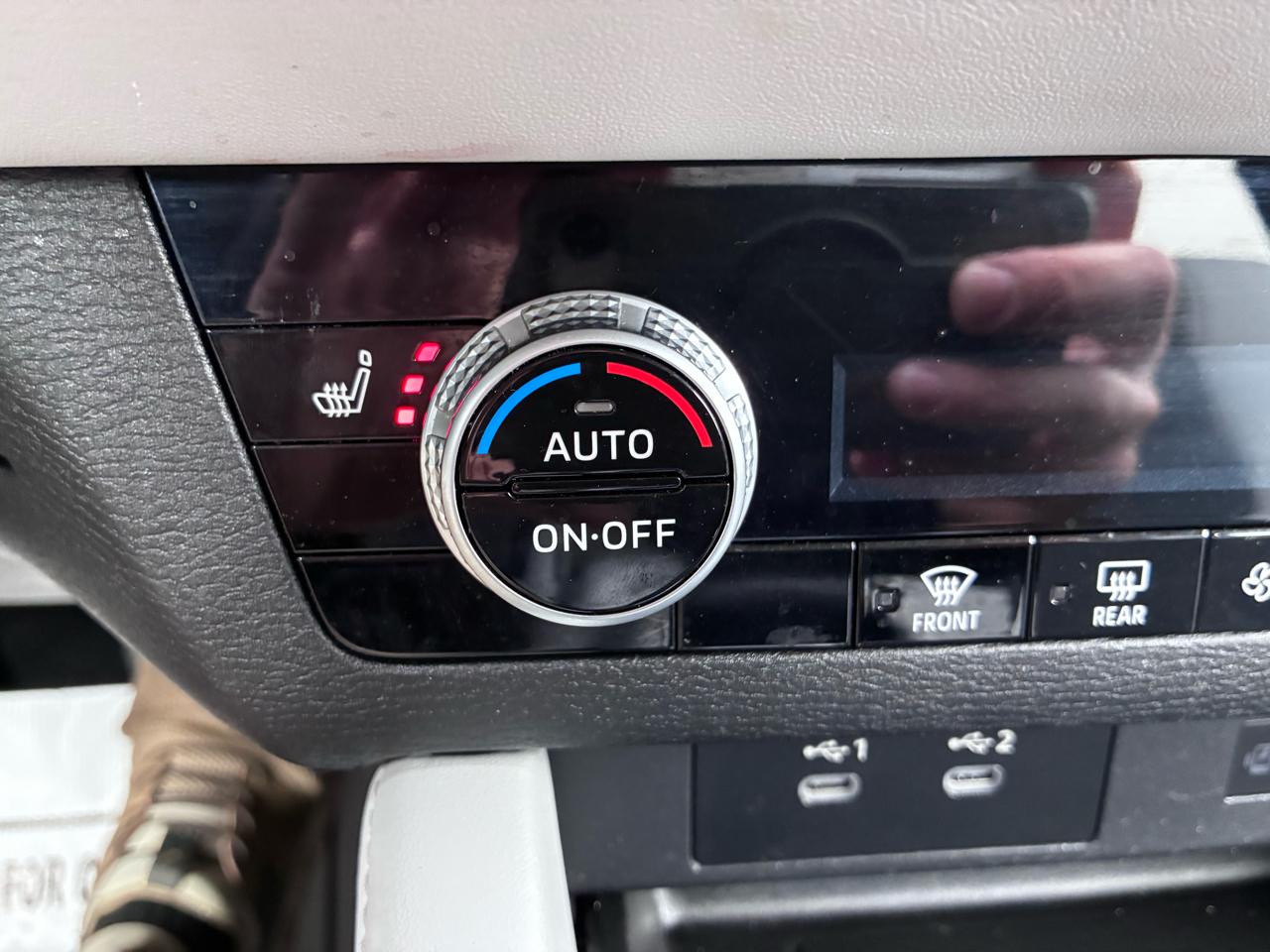 Mitsubishi Outlander SE 4WD 2025
