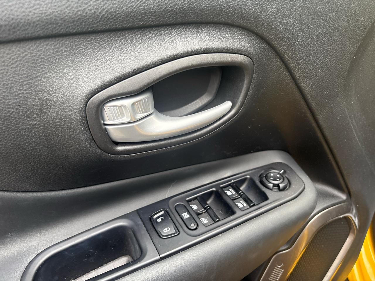 Jeep Renegade Latitude 2023