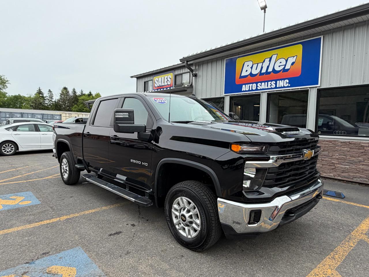 Chevrolet Silverado 2500HD LT Crew Cab Long Box 4WD 2025
