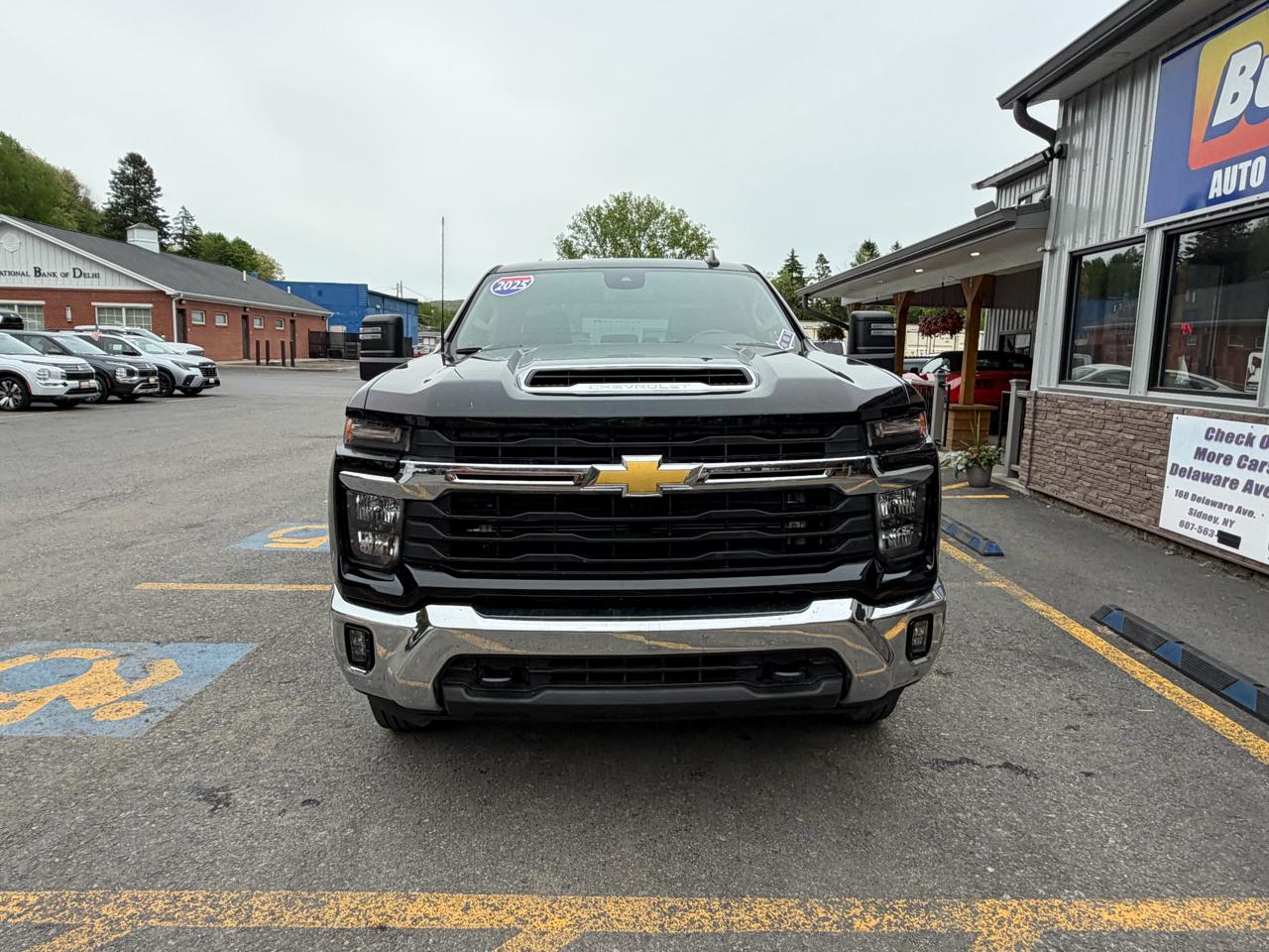 Chevrolet Silverado 2500HD LT Crew Cab Long Box 4WD 2025