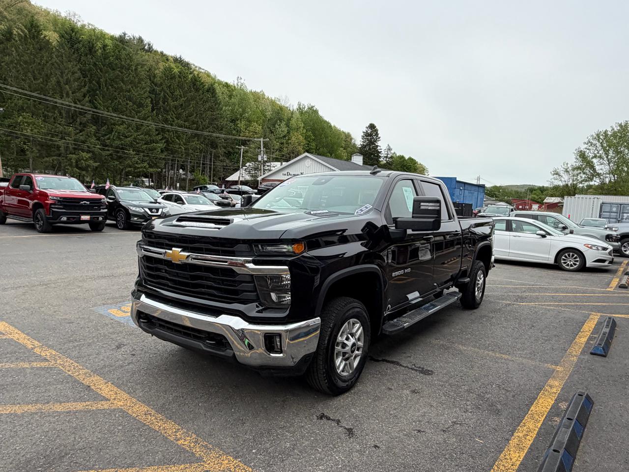 Chevrolet Silverado 2500HD LT Crew Cab Long Box 4WD 2025