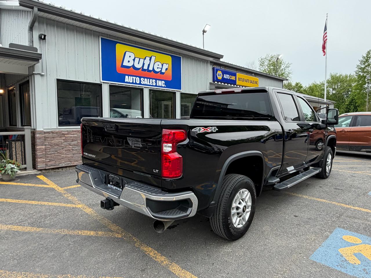 Chevrolet Silverado 2500HD LT Crew Cab Long Box 4WD 2025