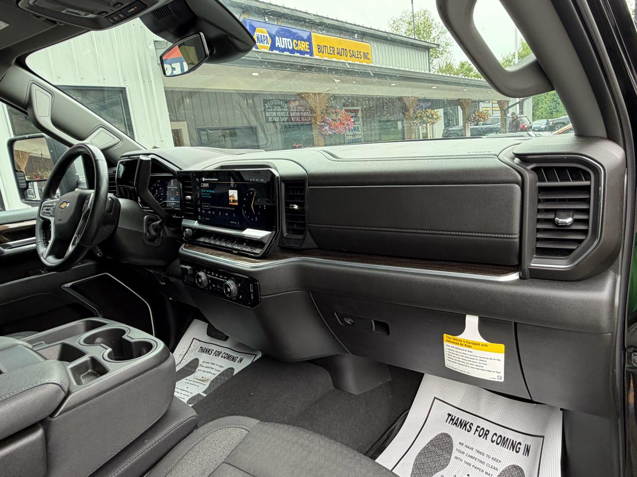 Chevrolet Silverado 2500HD LT Crew Cab Long Box 4WD 2025