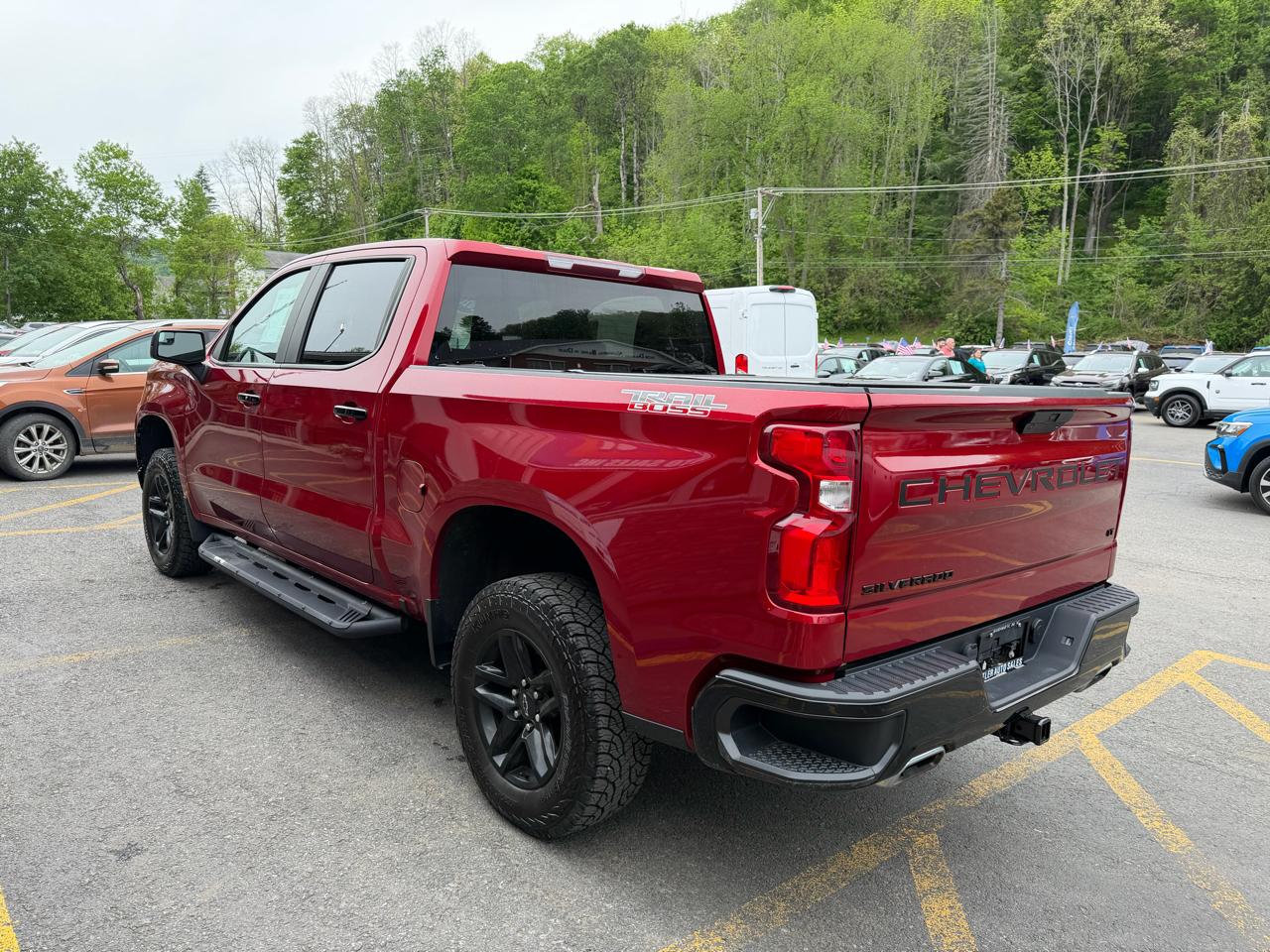 Chevrolet Silverado 1500 LT Trail Boss Crew Cab Long Box 4WD 2021