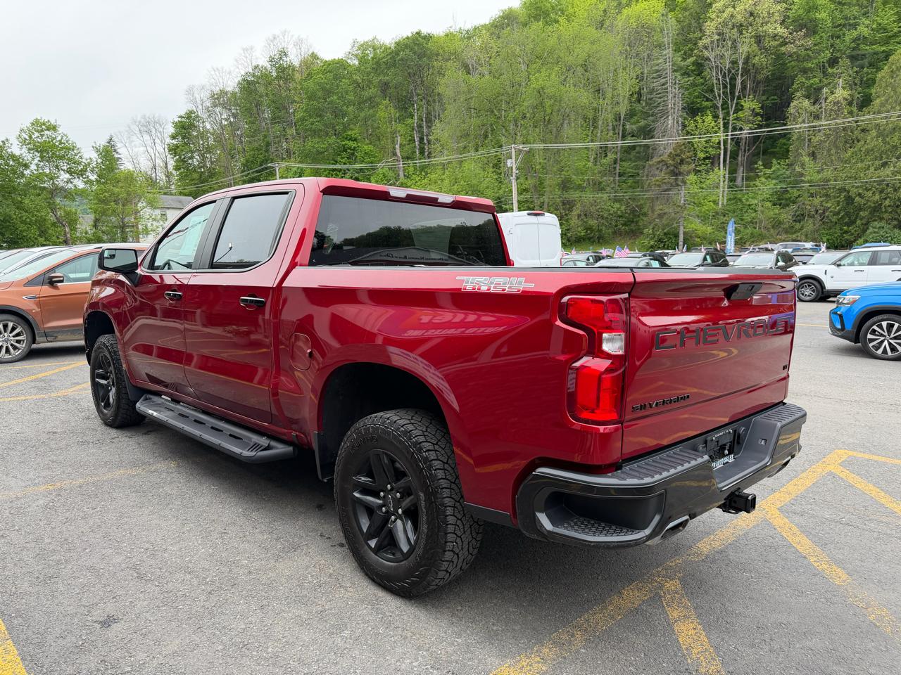 Chevrolet Silverado 1500 LT Trail Boss Crew Cab Long Box 4WD 2021