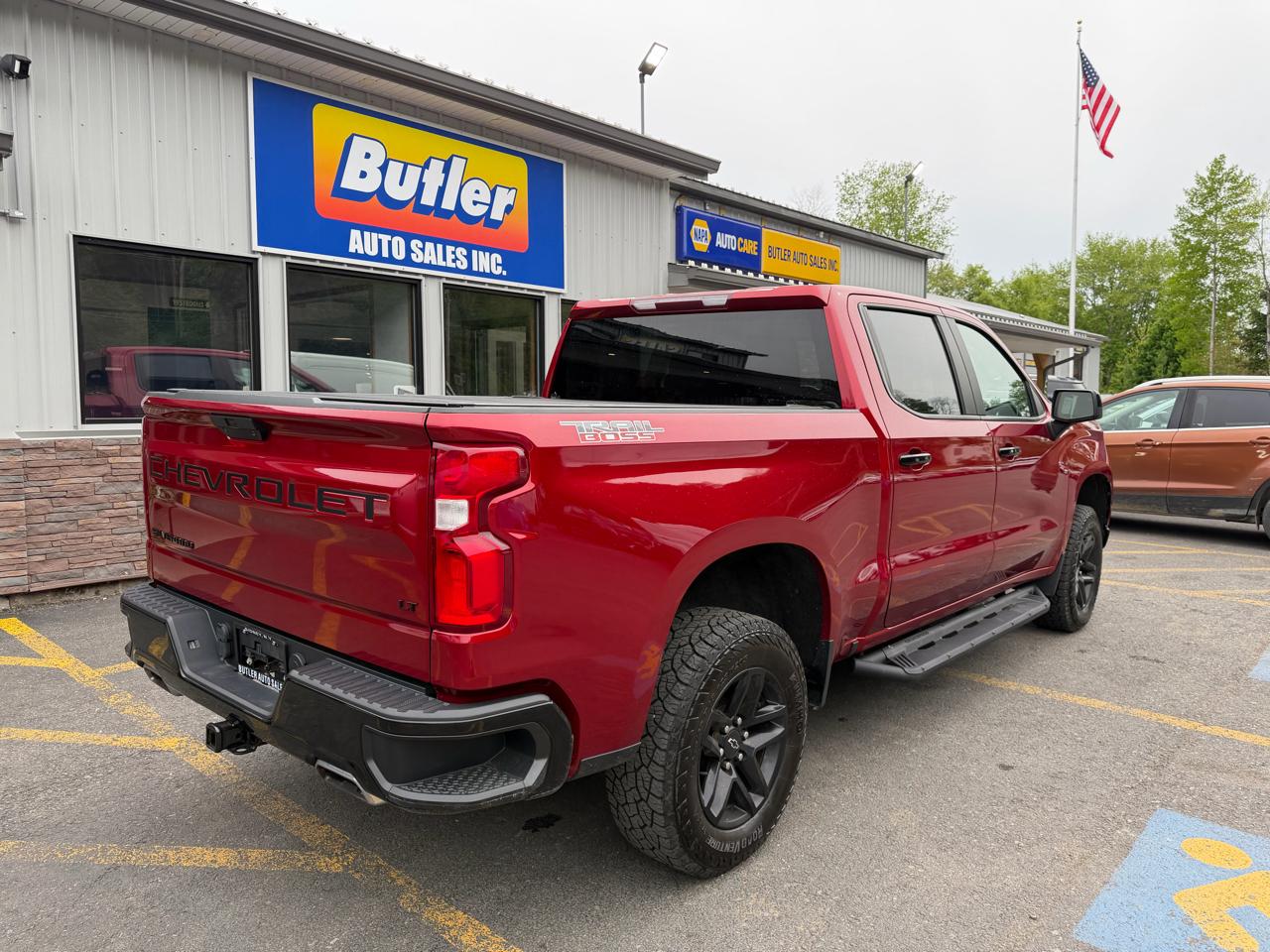 Chevrolet Silverado 1500 LT Trail Boss Crew Cab Long Box 4WD 2021