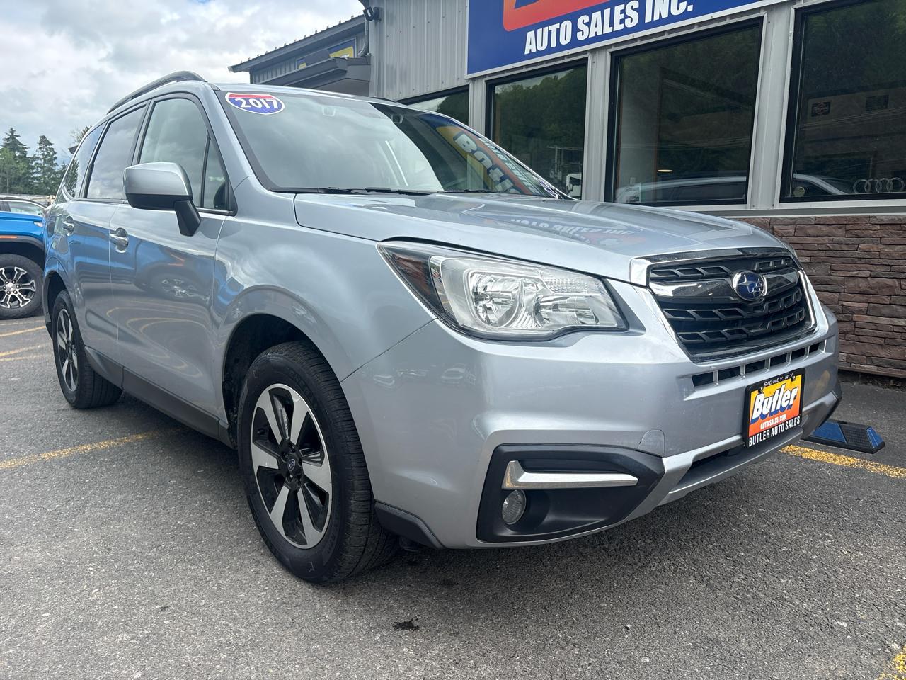 Subaru Forester 2.5i Premium PZEV CVT 2017