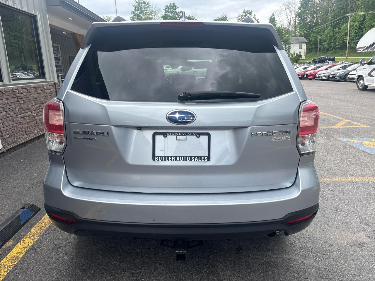 Subaru Forester 2.5i Premium PZEV CVT 2017