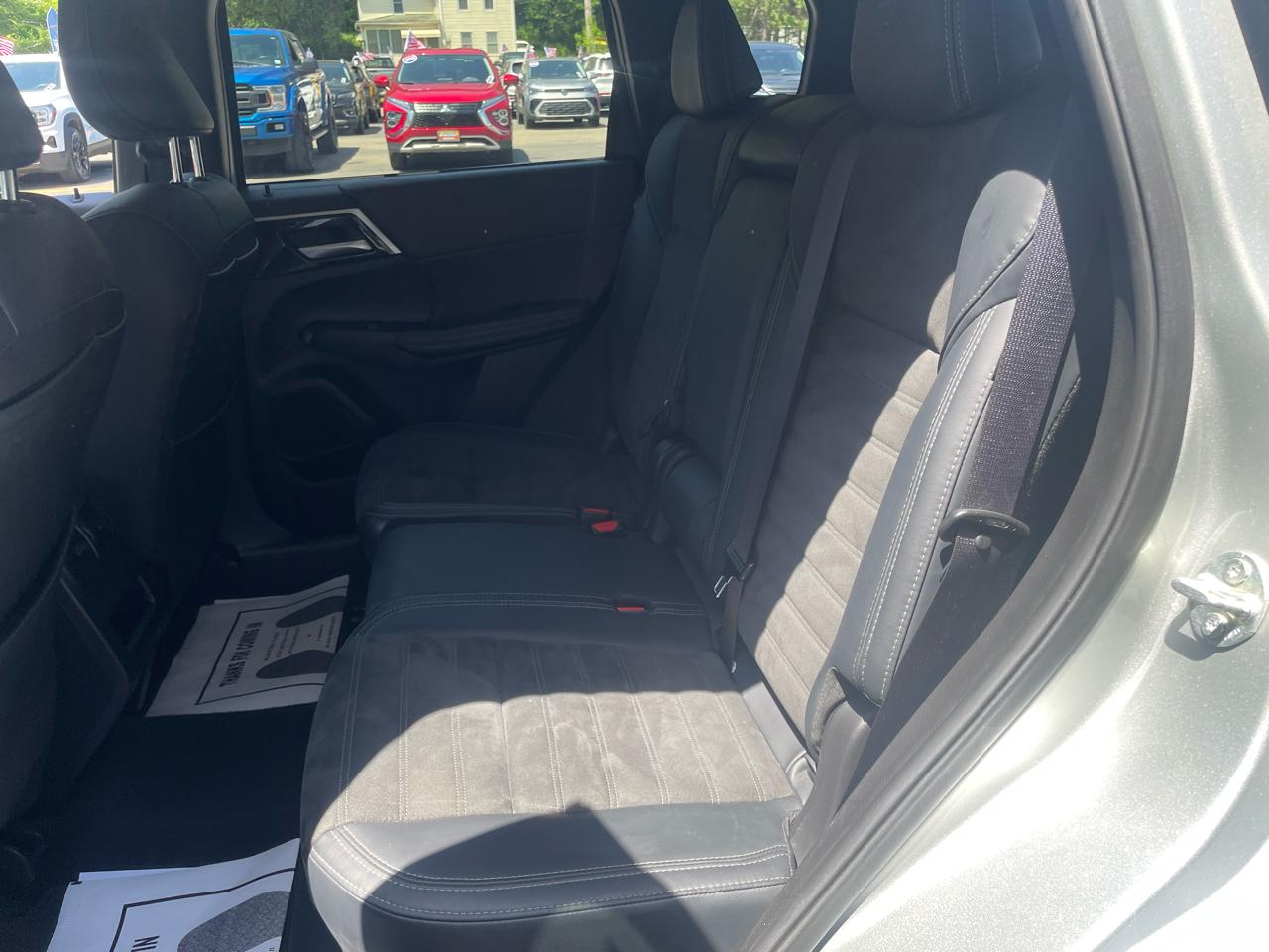 Mitsubishi Outlander SE 4WD 2024