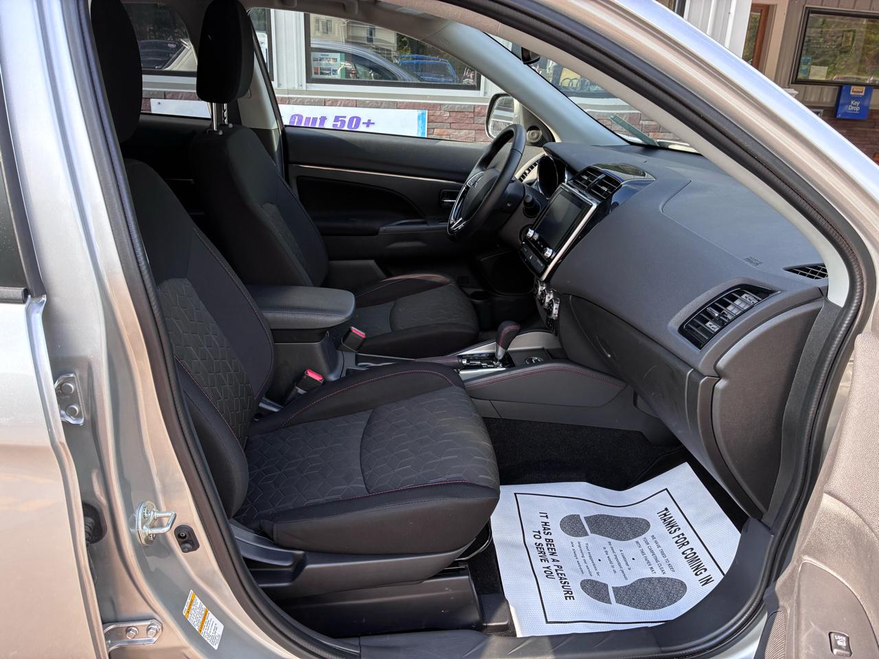 Mitsubishi Outlander Sport 2.0 ES 4WD 2025