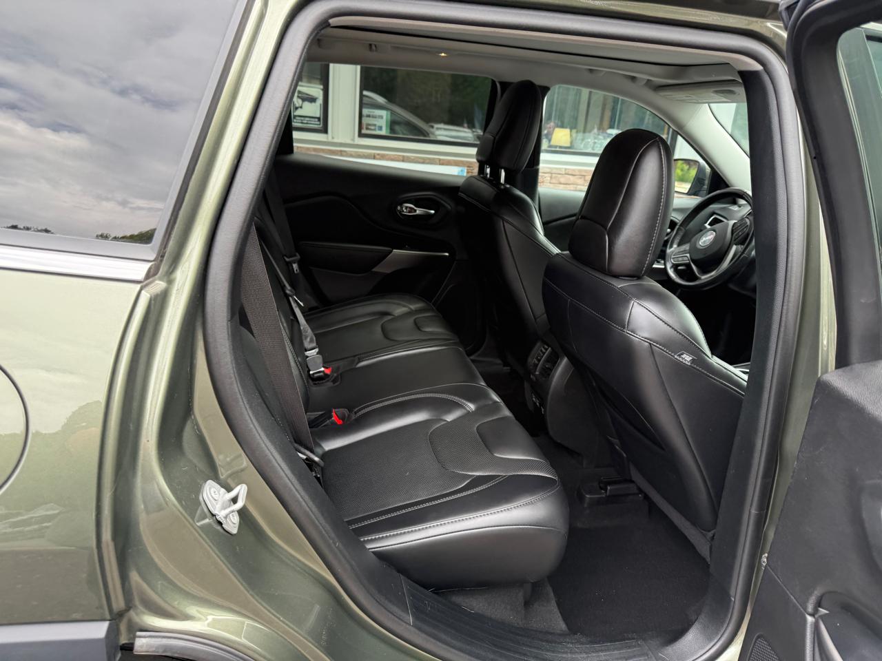 Jeep Cherokee Limited 4WD 2021