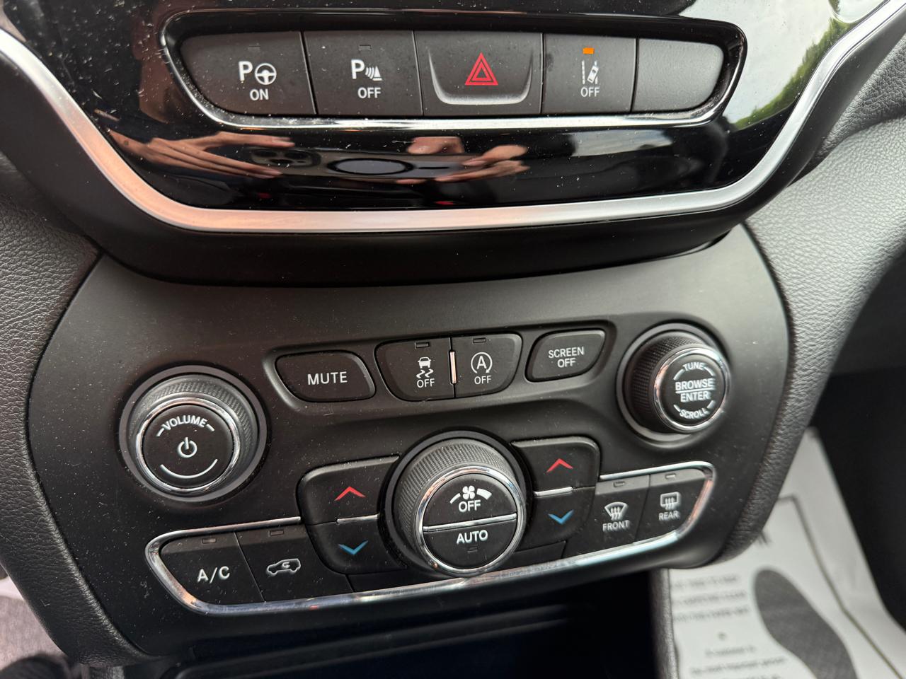 Jeep Cherokee Limited 4WD 2021