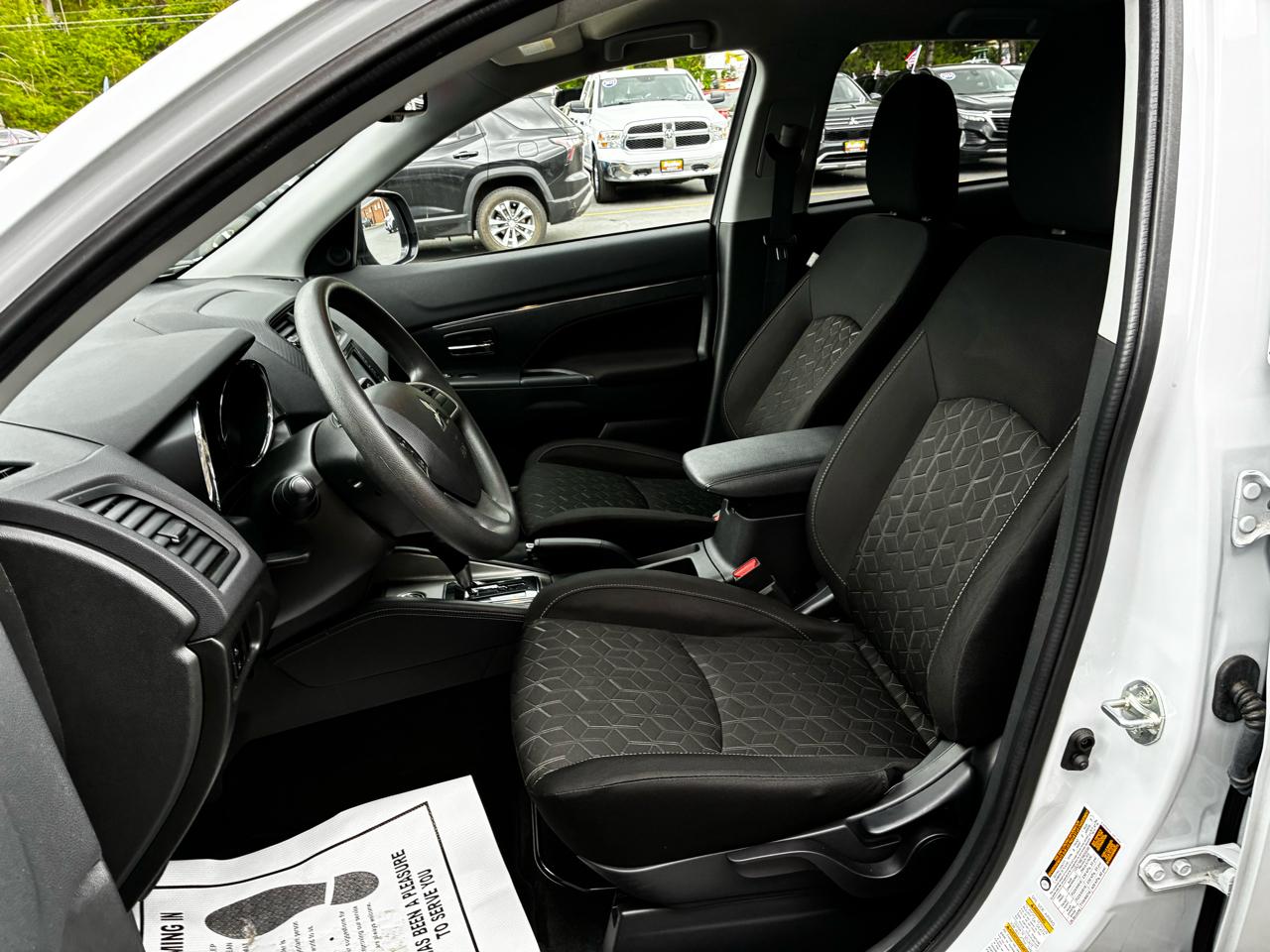 Mitsubishi Outlander Sport 2.0 ES 4WD 2024