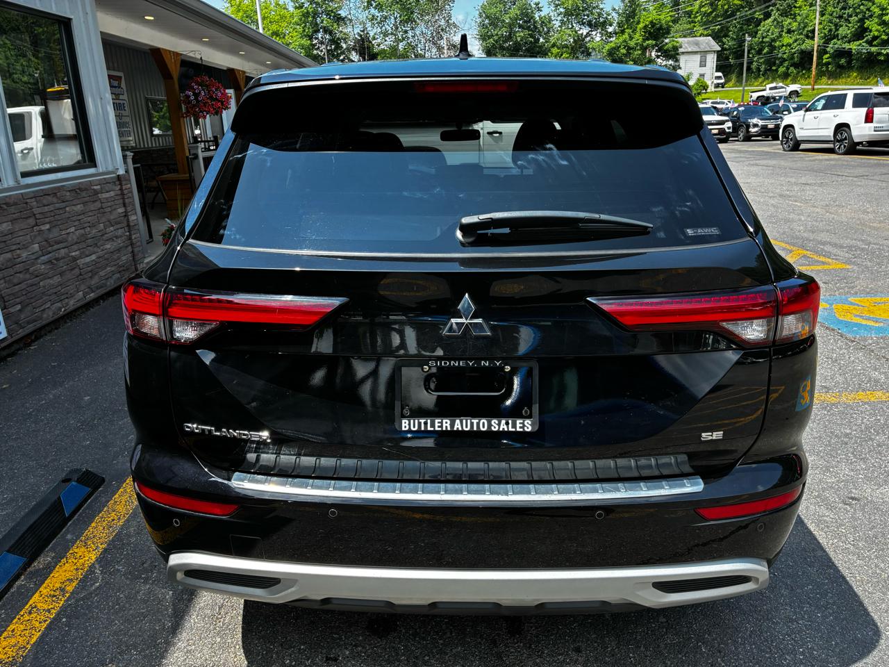 Mitsubishi Outlander SE 4WD 2022