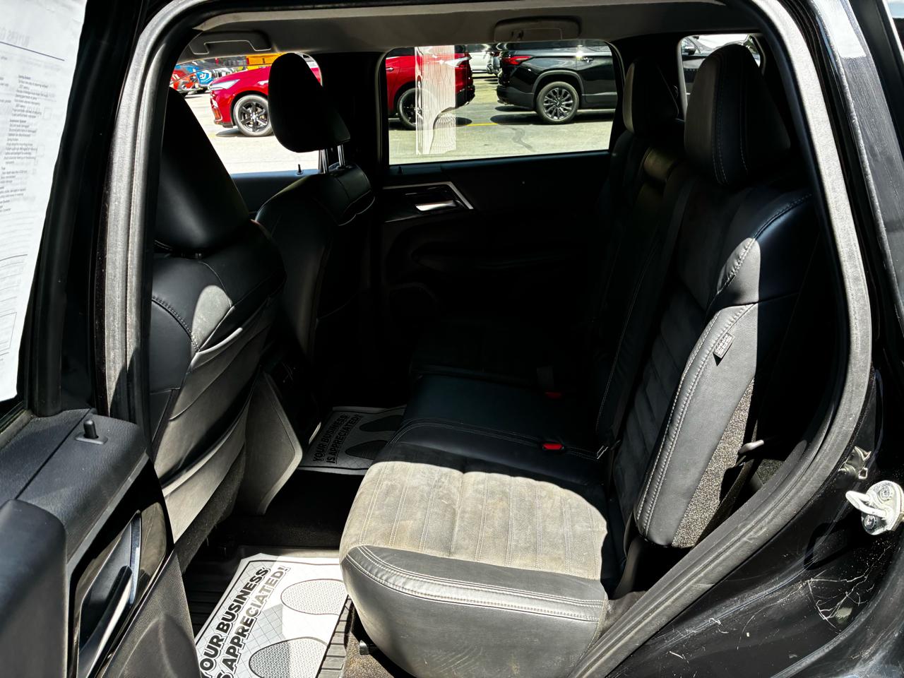 Mitsubishi Outlander SE 4WD 2022