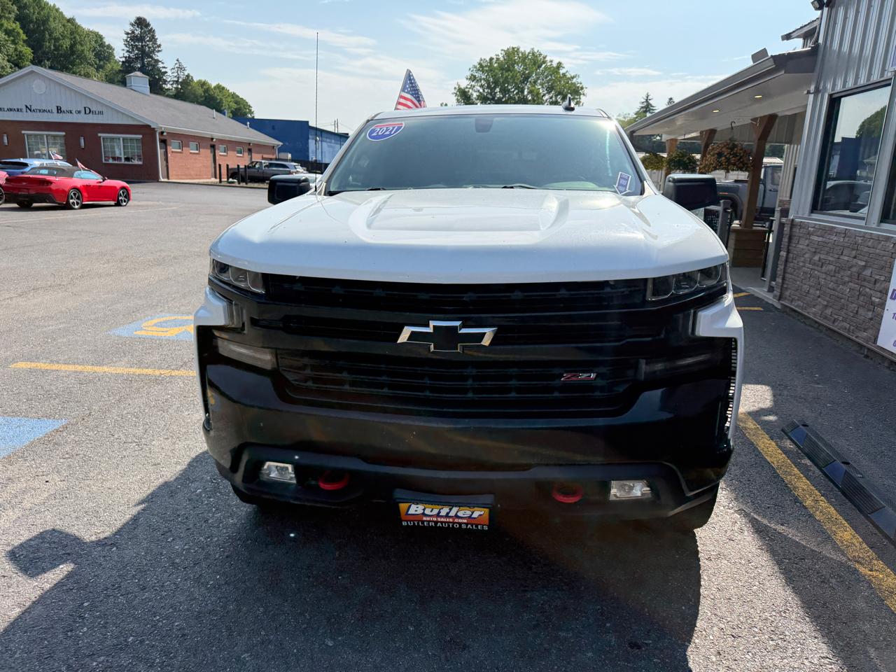 Chevrolet Silverado 1500 LT Trail Boss Crew Cab Long Box 4WD 2021