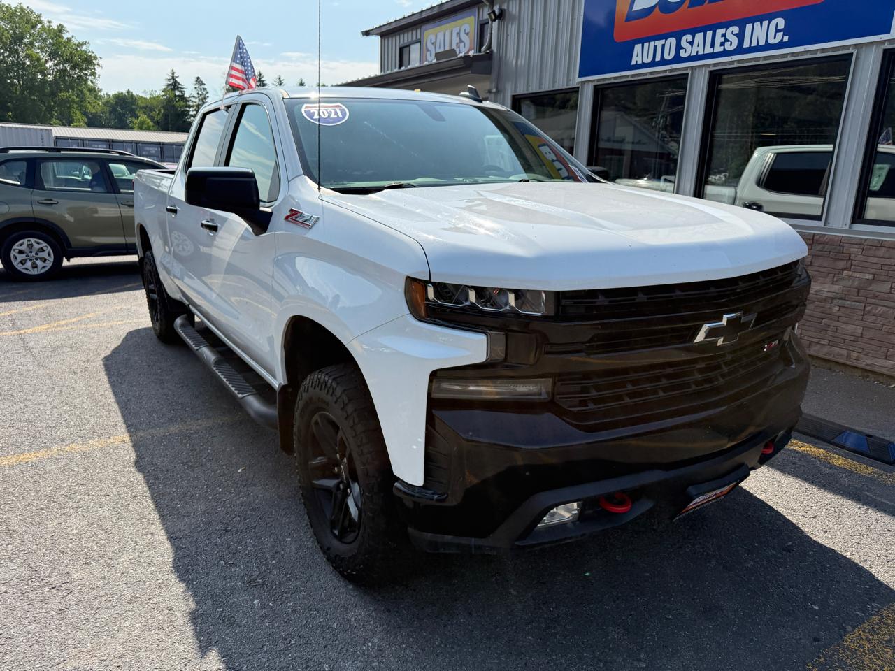 Chevrolet Silverado 1500 LT Trail Boss Crew Cab Long Box 4WD 2021
