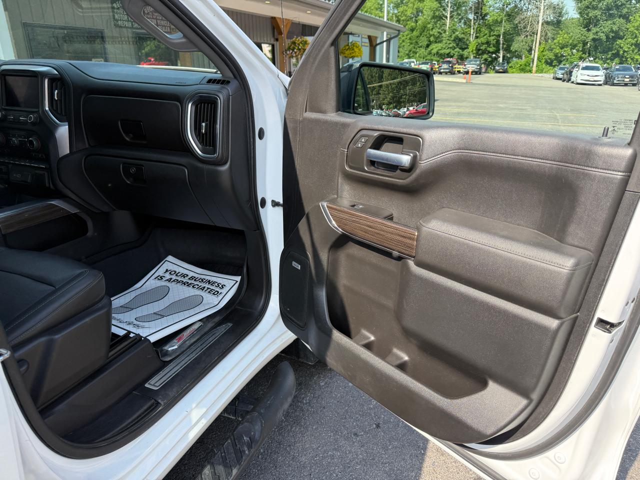 Chevrolet Silverado 1500 LT Trail Boss Crew Cab Long Box 4WD 2021