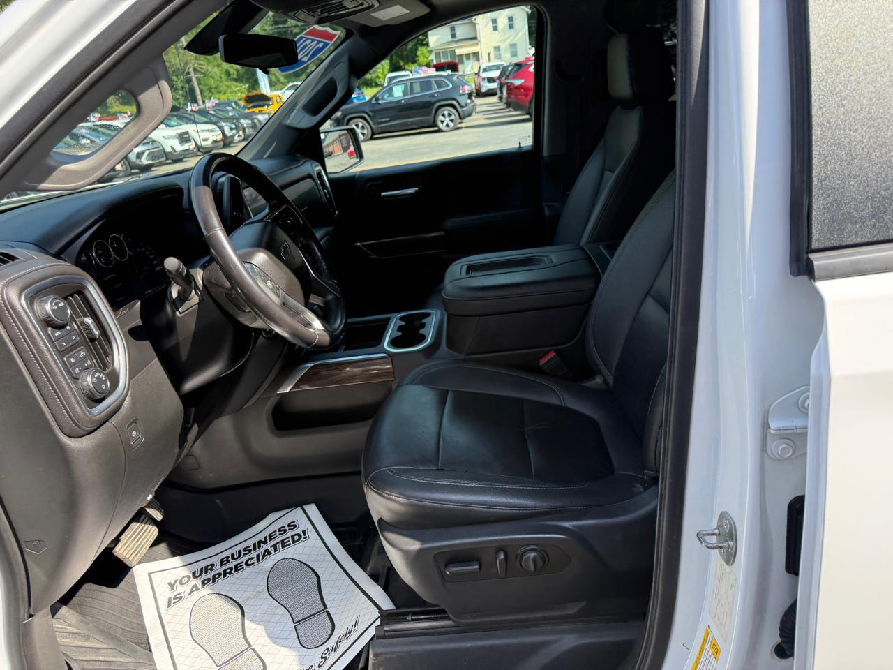 Chevrolet Silverado 1500 LT Trail Boss Crew Cab Long Box 4WD 2021