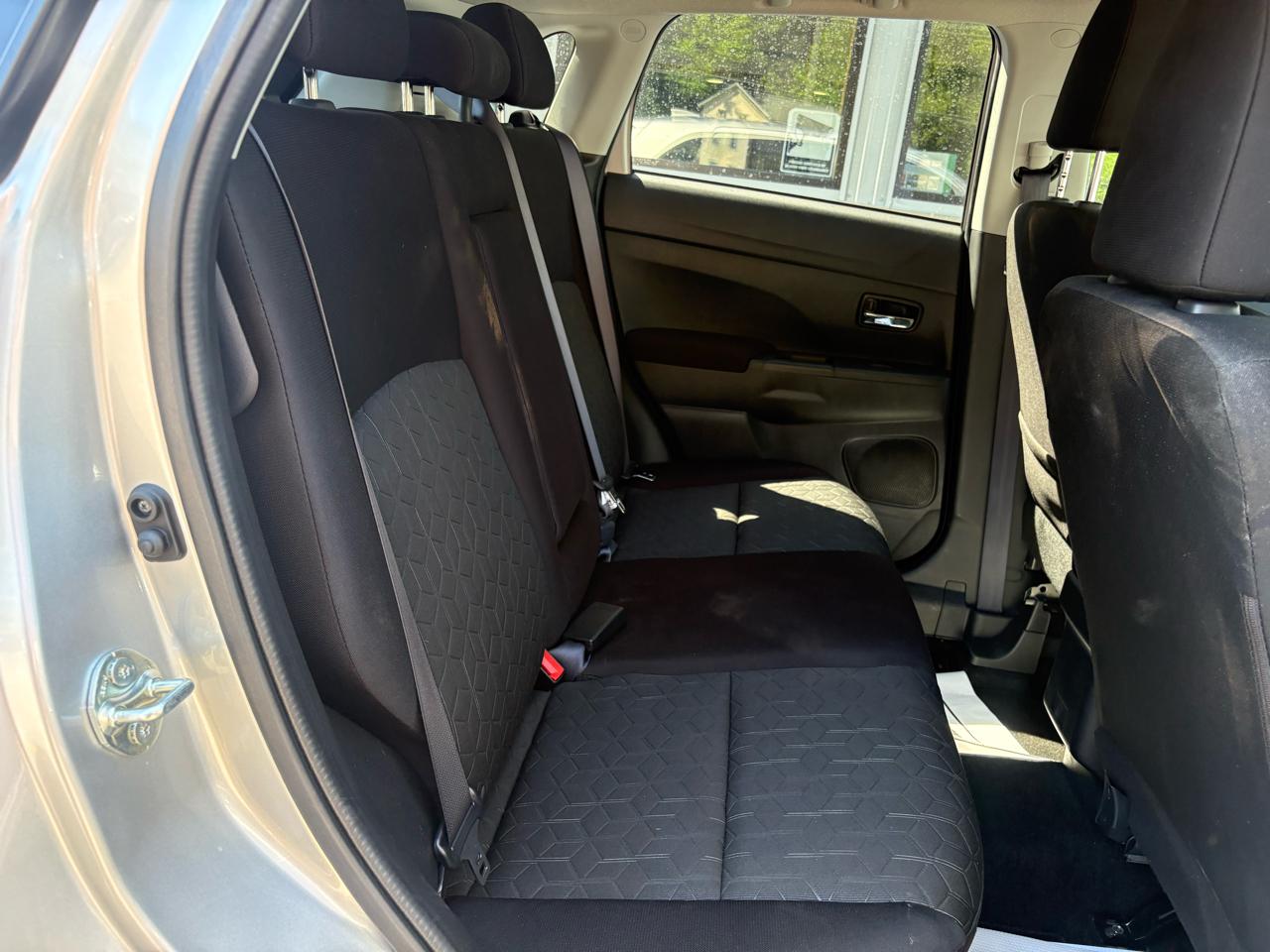 Mitsubishi Outlander Sport 2.0 ES 4WD 2024