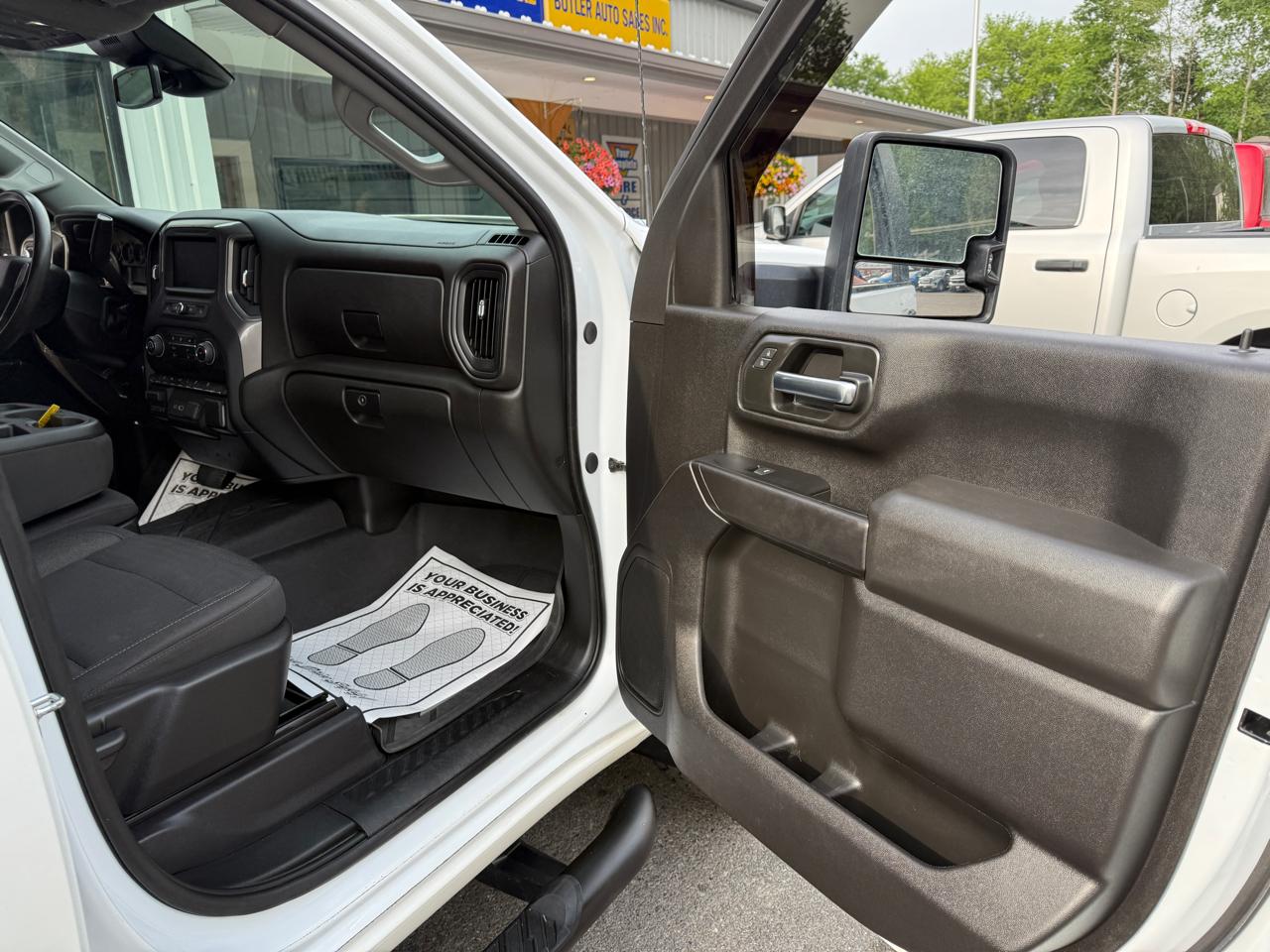 Chevrolet Silverado 2500HD Custom Crew Cab Short Box 4WD 2024