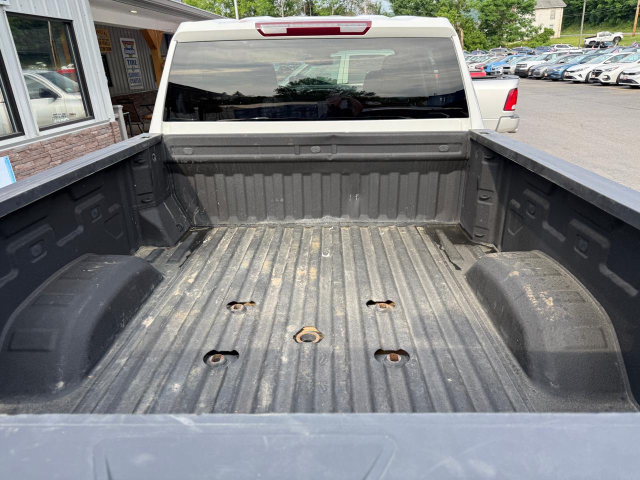 Chevrolet Silverado 2500HD Custom Crew Cab Short Box 4WD 2024