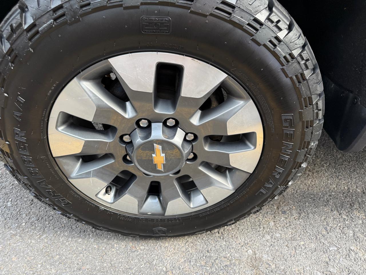 Chevrolet Silverado 2500HD Custom Crew Cab Short Box 4WD 2024