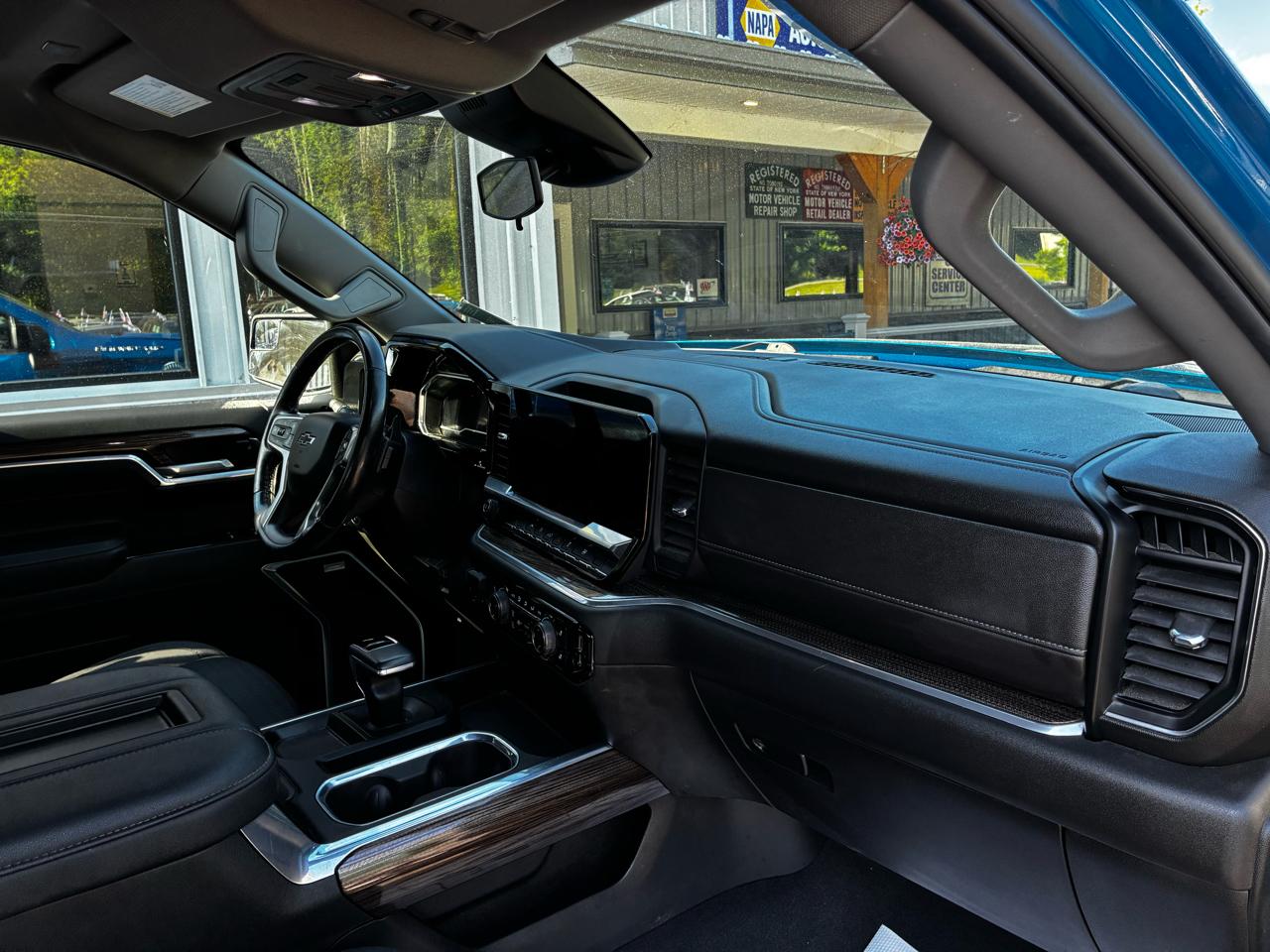 Chevrolet Silverado 1500 RST Crew Cab 4WD 2022