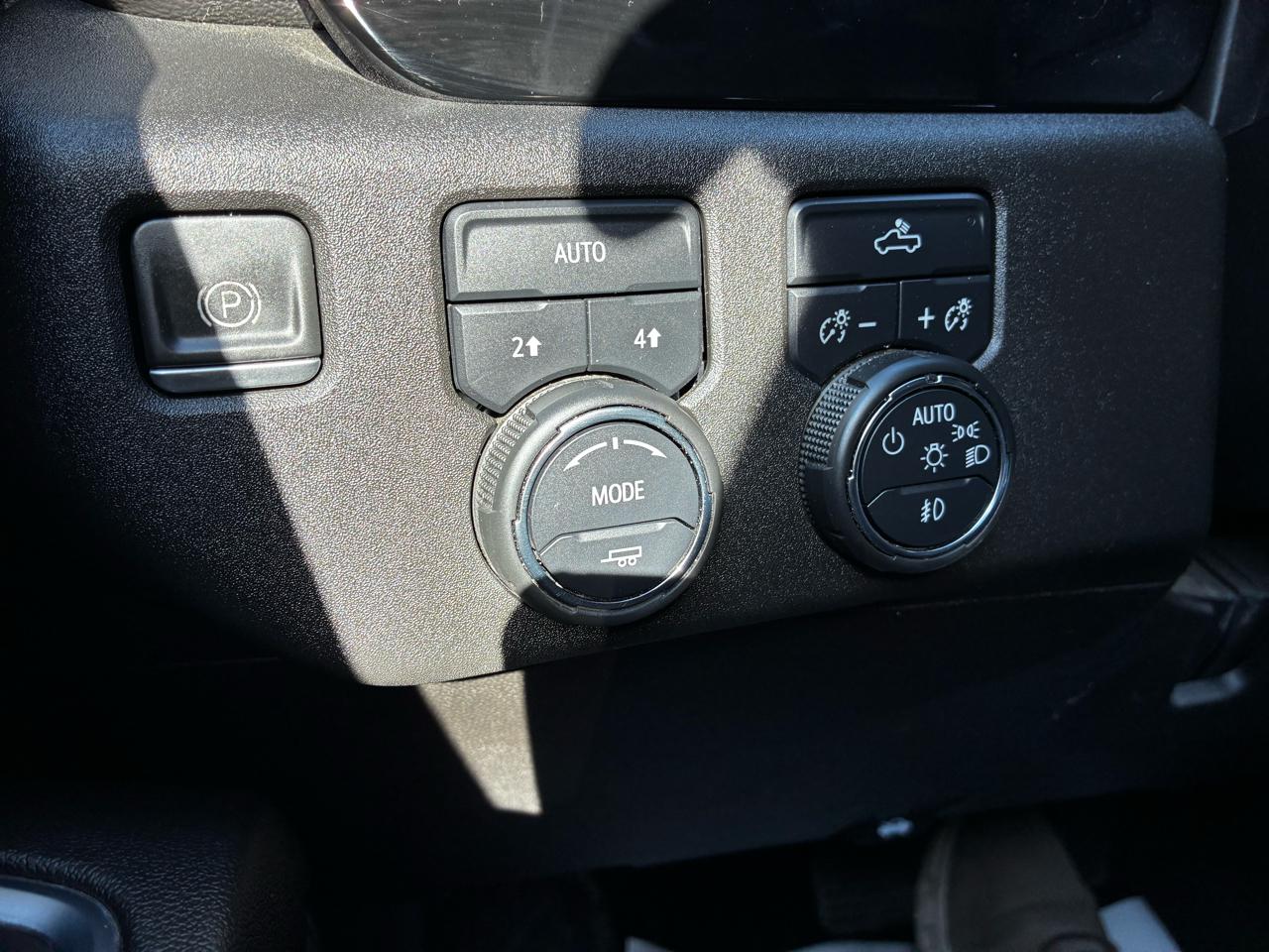 Chevrolet Silverado 1500 RST Crew Cab 4WD 2022