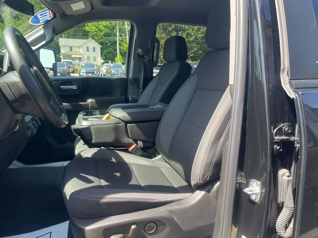 Chevrolet Silverado 2500HD Custom Crew Cab Short Box 4WD 2024