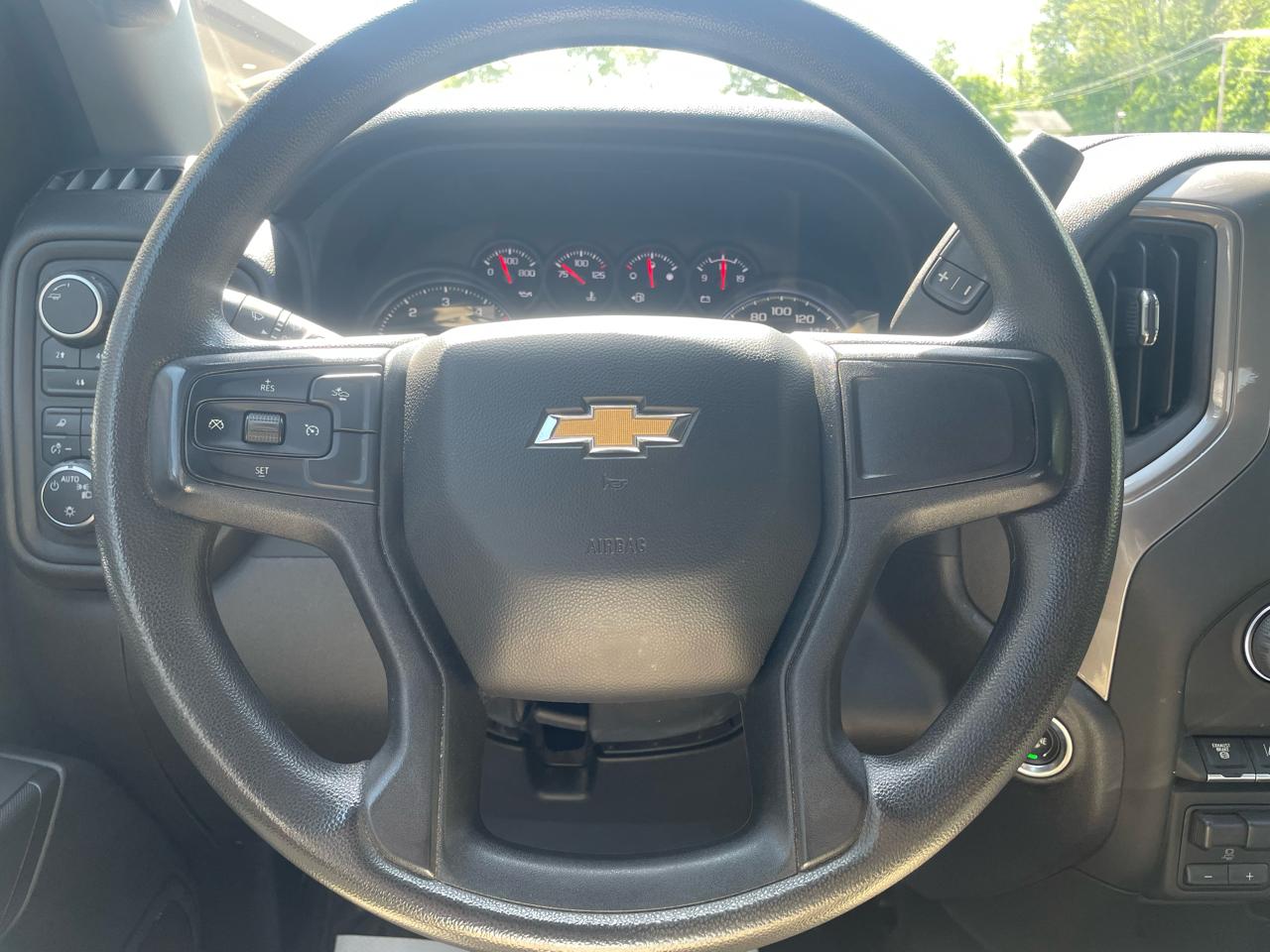 Chevrolet Silverado 2500HD Custom Crew Cab Short Box 4WD 2024