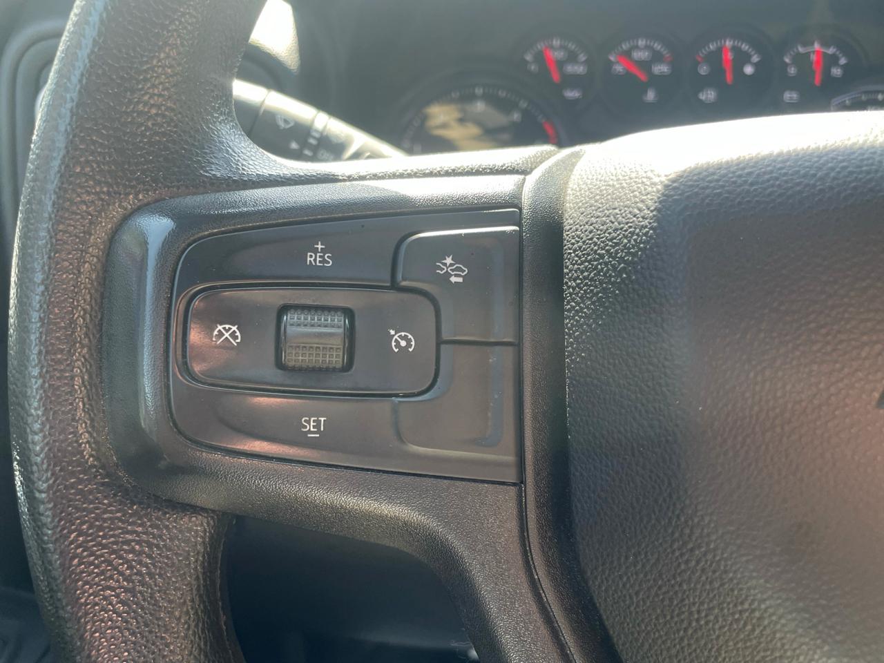 Chevrolet Silverado 2500HD Custom Crew Cab Short Box 4WD 2024