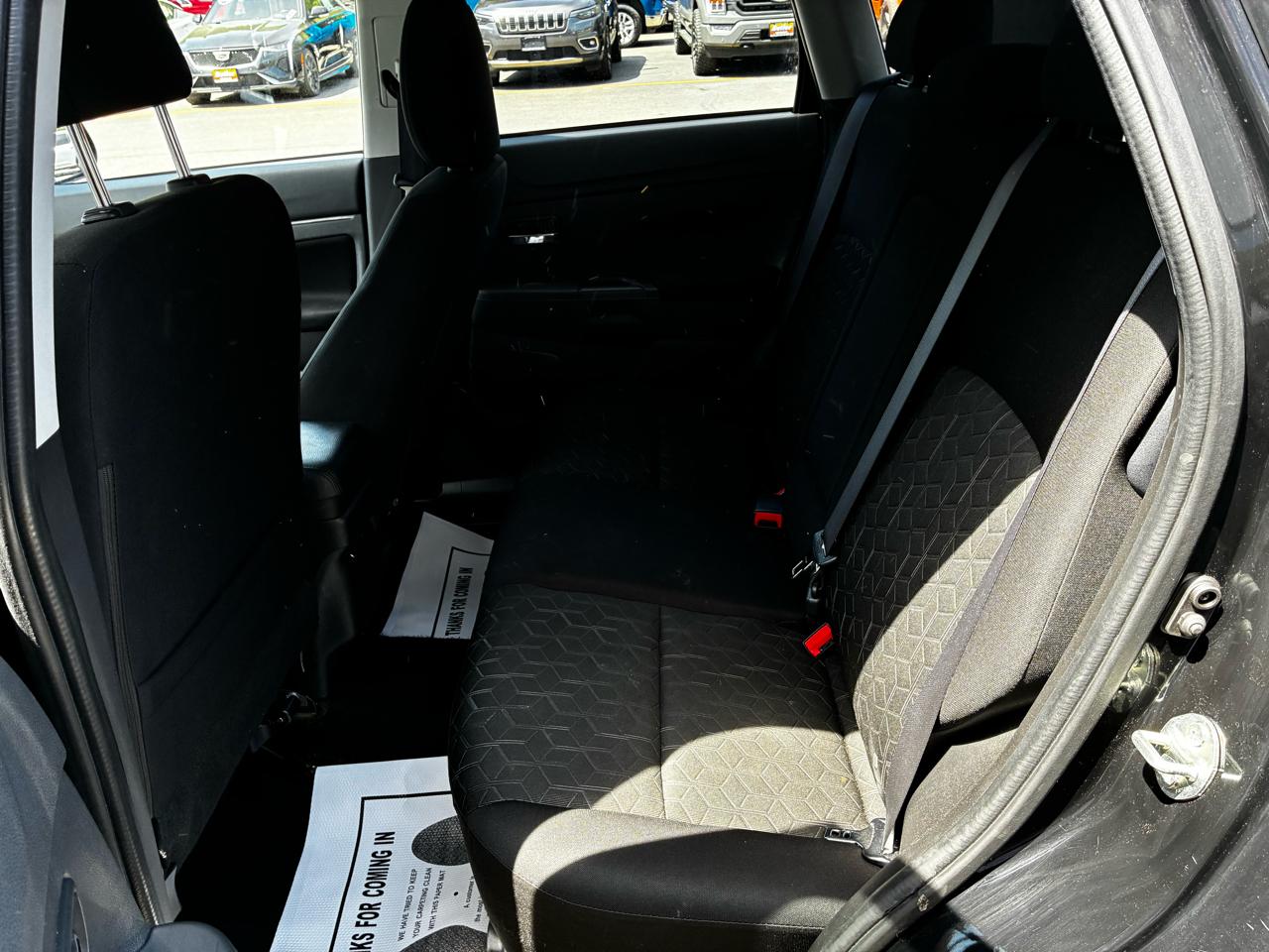 Mitsubishi Outlander Sport 2.0 ES 4WD 2024