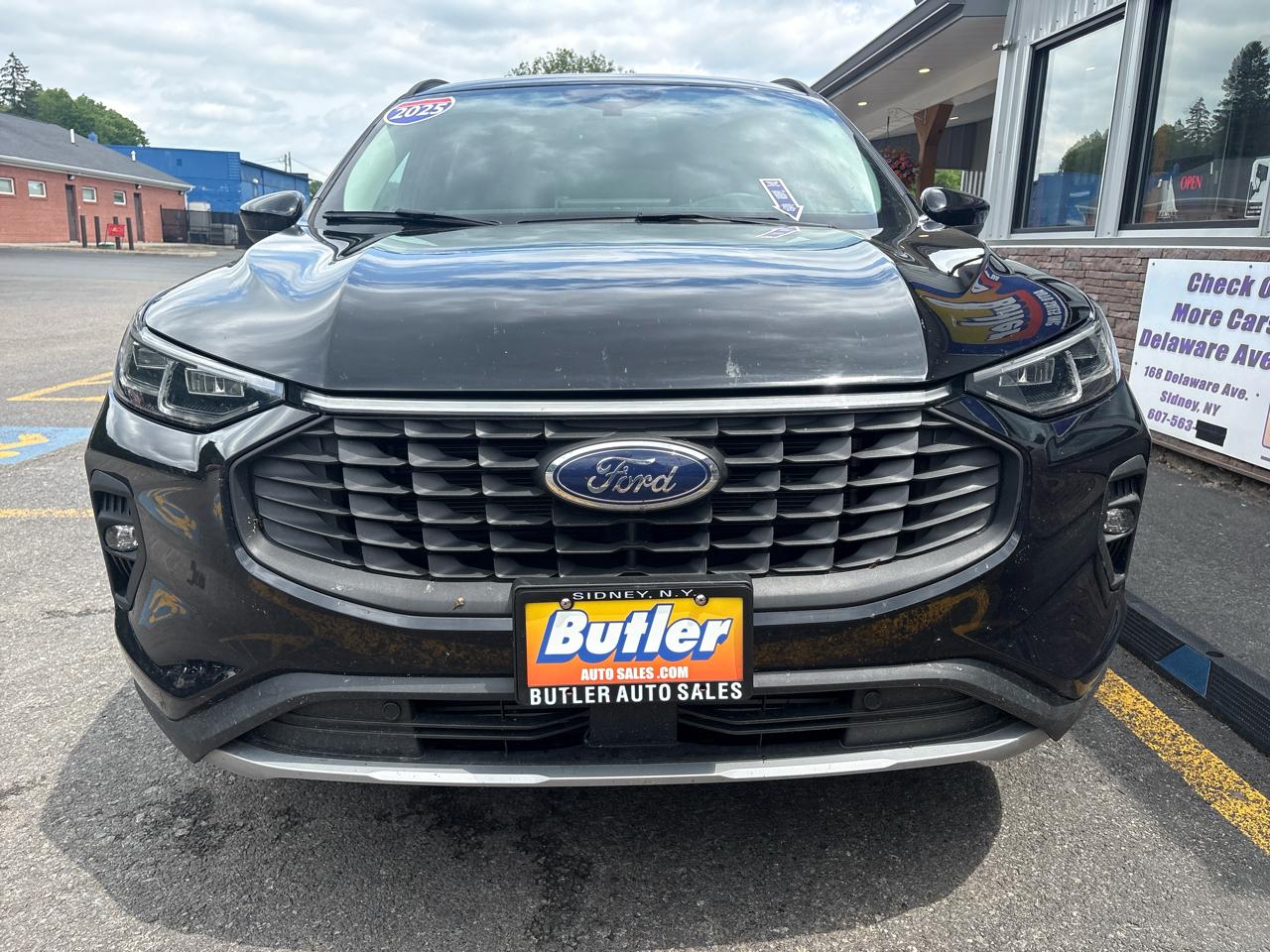 Ford Escape Platinum AWD 2025