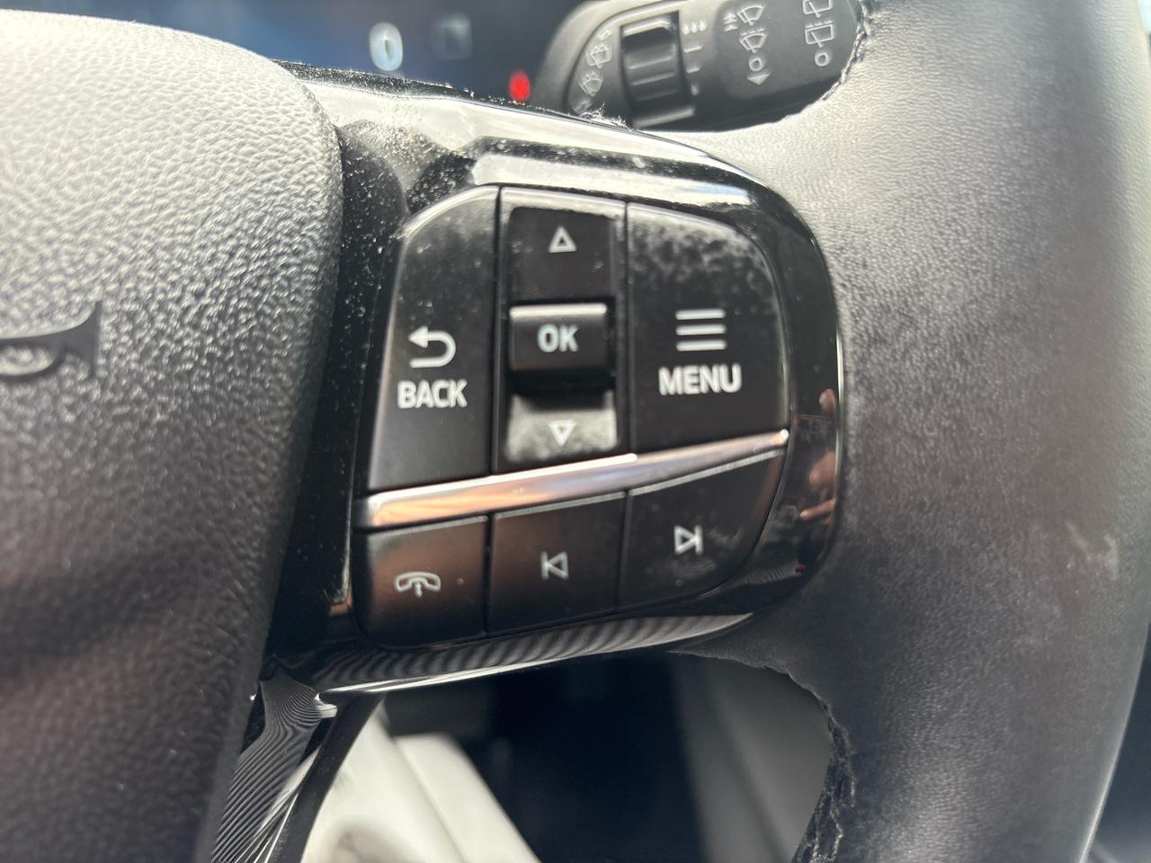 Ford Escape Platinum AWD 2025